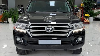 Bán Toyota Land Cruiser 4.6V8 sản xuất 2019. Xe quá mới. 