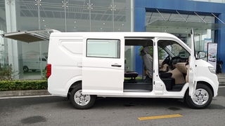 Xe tải van đi phố chở 5 người TF450 
