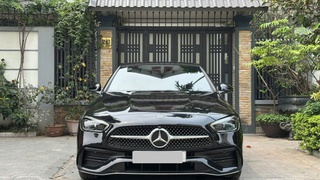 CẦN BÁN Mercedes Benz C300 AMG 2022 