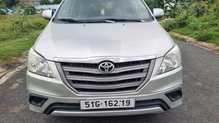 Chính chủ bán xe Innova 2016 số sàn 