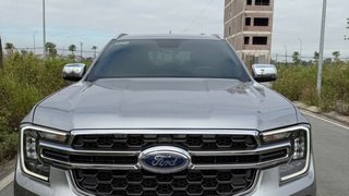 Ford Everest Sx 2022 đăng ký 2023 bản 4x2 bản Titanium 