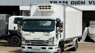 Bên em đang có sẵn 1 con Isuzu 5 tấn Thùng đông lạnh 