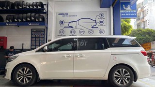 Sedona sản xuất 2016, màu trắng sang trọng đang tìm chủ nhân mới. 