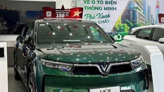 VF 9: 1ty499   1ty699   Giảm trực tiếp 4 