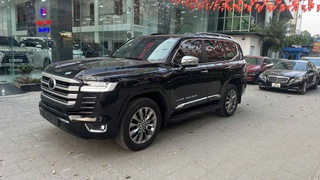 Toyota Lc300 sản xuất 2025 vừa đăng ký xong chạy mấy nghìn 