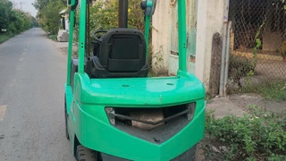 Bán xe nâng Mitsubishi Grendia 2.5 tấn sản xuất năm 2009 