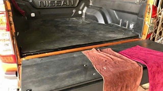 Lắp theo yêu cầu lót sàn xe tải và bán tải, đội ngũ tay nghề kỹ thuật cao...