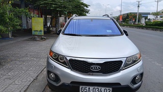 Kia Sorento 2013 2.4 bản cao cấp AWD 02 cầu bốn bánh chủ động toàn thời gian 