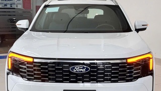 Ford Territory Titanium X sản xuất 2026 chỉ 833 triệu 