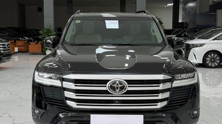 Bán Land Cruiser LC300 sản xuất 2021 