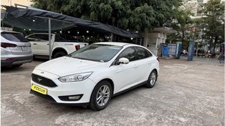 Cần bán Ford Focus 1.5AT Trắng  360 triệu 