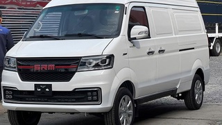 Bán xe Van SRM X30LP 945kg phiên bản mở 2 cánh sau 