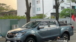 BÁN MAZDA BT 50 2015   máy dầu số tự động ga tự động 