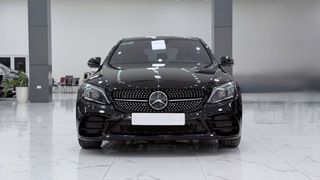 Bán Mercedes C300 AMG sản xuất 2019. xe 1 chủ đi ít, biển Hà Nội. 