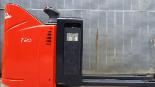 Xe nâng pallet 