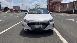 Huyndai Elantra 1.6 AT bản full cửa sổ nóc sx 2021 zin cọp không lỗi. 