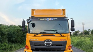 Cty Bán 3 Xe Hino FG 2018 dài 8m6 kín CTY xuất VAT 400tr odo 34v 
