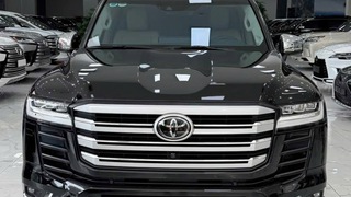 Bán Toyota Land Cruiser LC300 sản xuất 2023. xe cực mới. 