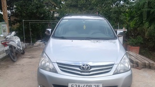 Toyota Innova G 2011 Số sàn Bạc 
