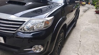 Toyota Fortuner 2016 SUV màu Đen 