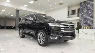 Toyota LC 300 Sản xuất cuối 2022 Model 2023 có HUD Xe đi 4v 