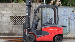 Xe Nâng Kho Lạnh Cho Ngành Chế Biến Thủy Hải Sản: Tiêu Chí Lựa Chọn Và Kinh Nghiệm...