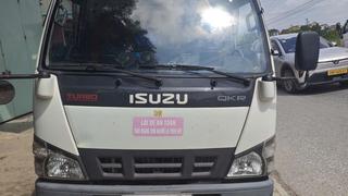 ISUZU 1T05 ĐỜI 2015 xe gia đình sử dụng giá chỉ từ 215 triệu 