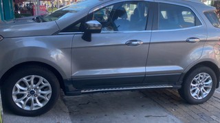 FORD ECOSPORT 2016 giá chỉ 268 triệu 