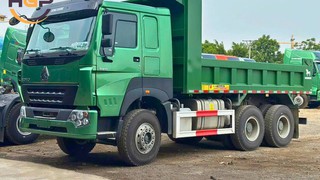 Xe tải ben HOWO V7G 380HP 2 cấu hình: 3 chân   4 chân   Thùng...