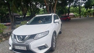 Chính chủ cần bán Nissan Sunny 2018 Trắng 80.000 km 