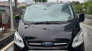 Ford Tourneo 2019   2.0 Máy Xăng   9 Chỗ 