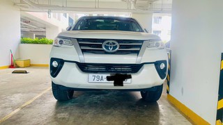 Chính chủ cần bán xe Toyota Fortuner 2017 Máy dầu   7 chỗ  màu trắng 