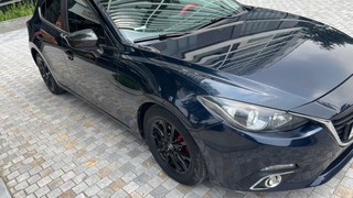 Cần bán Mazda 3 hatchback 1.5   màu xanh đẹp 