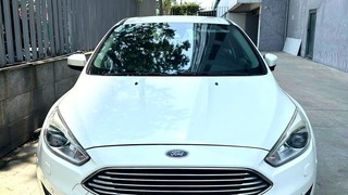 Xe Ford focus titanium đời 2016 nhập khẩu nguyên chiếc 