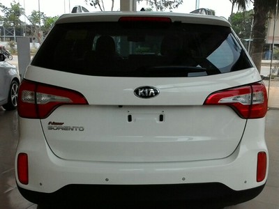 Kia New Sorento 2.4AT 7 chổ 1