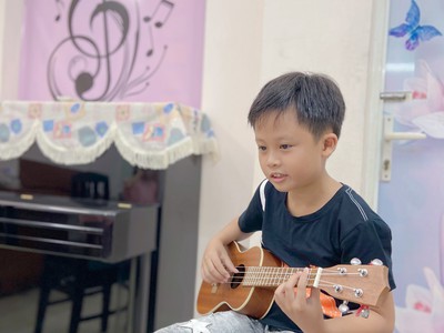 Khai giảng lớp Ukulele tại Quận 6 1