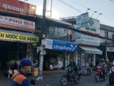 Nhà 6,1x 25m 2 lầu bùi văn ba Phường tân thuận đông Q7. đang cho thuê 35tr/th 0