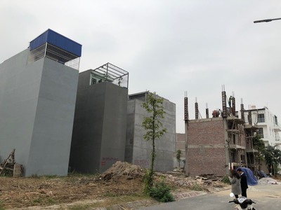 Chủ cần bán lô đất 48m2 ngay tuyến 2 dự án Him Lam Hùng Vương, giá cực tốt cho người mua ở. 2