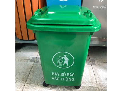Thùng rác nhựa 60L có bánh xe 1