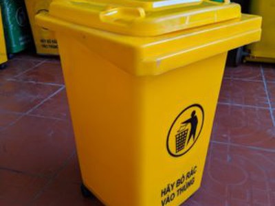 Thùng rác nhựa 60L có bánh xe 3