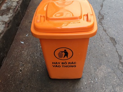 Thùng rác nhựa 60L có bánh xe 4