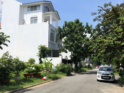 Đất biệt thự Thủ Đức  8x15m - 14tỷ2   7x20m - 12tỷ6   10x20m - 14tỷ7   12x20,5m-14tỷ 1