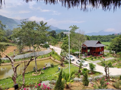 Cần bán khu Resort nhà vườn nghỉ dưỡng gần 1 ha giá đầu tư tại xã Tiến Xuân, Thạch Thất, Hà Nội. 0