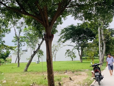 Chính chủ cần bán gấp 2 lô đất liền kề đã có sổ hồng riêng p15 gò vấp 2
