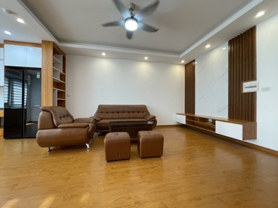 Chính chủ cần bán căn hộ góc siêu đẹp đầy đủ nội thất đẹp tại KDT Thanh Hà Cienco 5 6