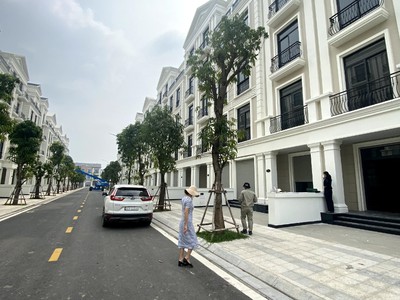 Cho thuê nhà shophouse chính chủ dự án the origami   vinhomes grand park 4