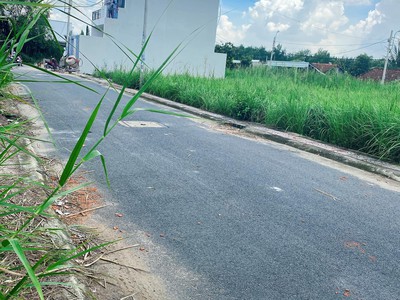 Bán Đất Nền Chính Chủ Có Sổ Hồng Riêng Quy Đức - Bình Chánh - TP HCM 0