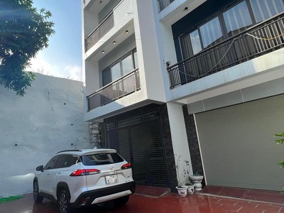 Nhà 4 tầng full nội thất lô 2 lương ngọc quyến cần bán 0