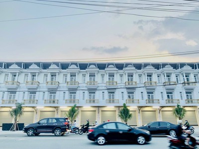 SHOPHOUSE- NHÀ PHỐ Vị Trí Đắc Địa Tuyệt Đẹp Gần BICONSI Tân Uyên 5