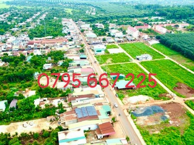 Đất nền có Sổ đỏ trung tâm khu dân cư hành chính Huyện Krong năng chỉ 6tr/m2 0